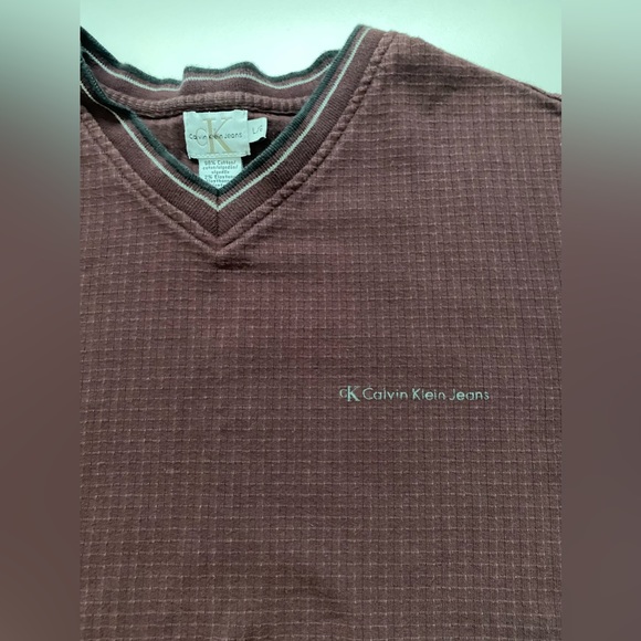 Calvin Klein Men’s V-neck Shirt - Picture 4 of 5